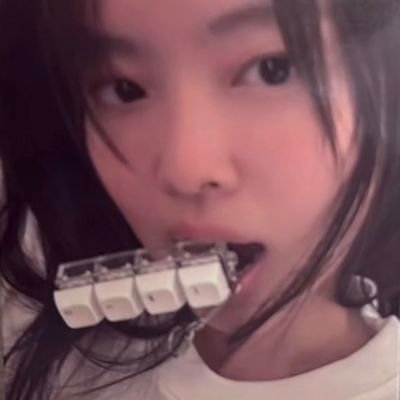 Tv4Jen's profile picture. Stan Jennie for a better life!!