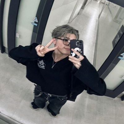 makisdivano1's profile picture. biggest ex bisexual lover