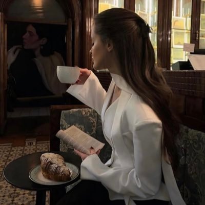 lziu_9's profile picture. 