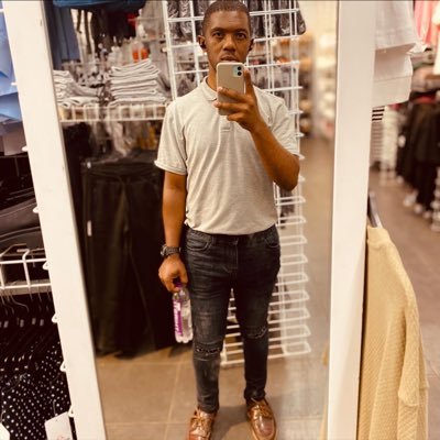 JusWiseman's profile picture. Sip and paint.