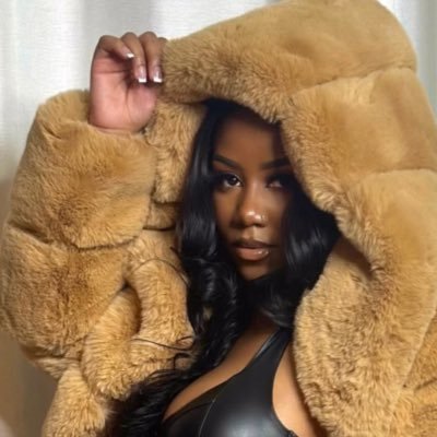 TayChinalee's profile picture. Girl Boss | Brow Artist | Beauty/Fashion Creator | I’m Everything *** NEW PAGE ***