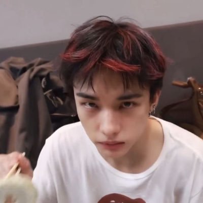 hyunlixbabey's profile picture. a big girl as hyunlix defender