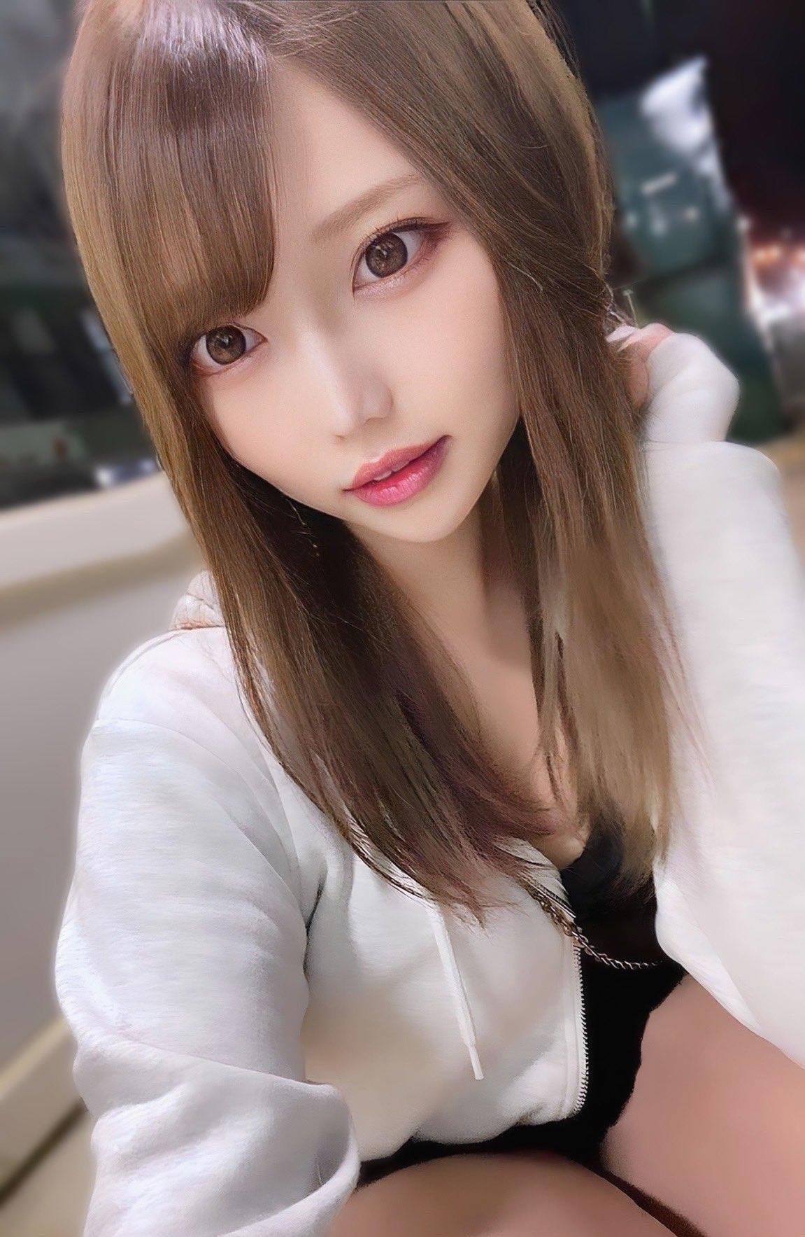 Naveen88929849's profile picture. ゆるりと自撮り撮るのが大好きです普段はどこかの会社に勤務してます！