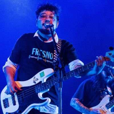 felipeschindler's profile picture. Emo, Vocal/Baixo na Banda Mosby, ator, ilustrador, aspirante a dublador e Produtor Áudiovisual.