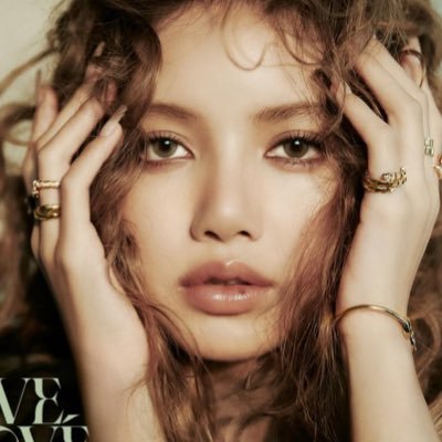 LJJR_bp_'s profile picture. 🖤🩷
@BLACKPINK 
💛
@LLOUD