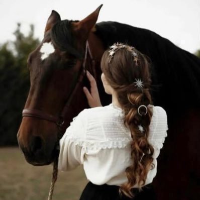 amolah_1218's profile picture. سمحة محيّا تطول ولا تطال " كريمة عواطف بخِيلة ردى ". حسابي تحت إدارة قانونية ⚖️