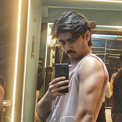 wakeupadityaa's profile picture. Typescript/Go/AWS •
DSA/System Design •
6'2/Skinny Mascular