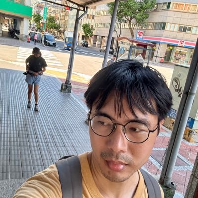 iamliheng's profile picture. 作者。敘事鋸創辦人。歡迎訂閱敘事鋸電子報（下方連結處）。