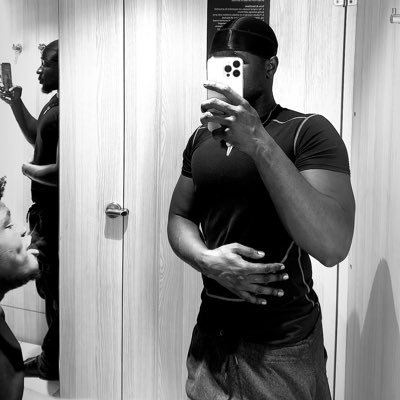 orhin07's profile picture. nothing was the same🦉