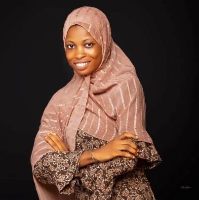 ZeezahSouvenirs's profile picture. 📍 ONLINE STORE:Kitchen utensils,Souvenir items,Home decor,Tote bag, fitness kit and trending items https://t.co/vq86sxvp9r  -PAYMENT B4🚚 
🧕@zeezahgraphix