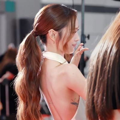 idkidgafijbol's profile picture. Thai GL connoisseur