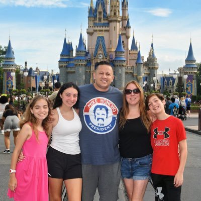 FavoriteEscapes's profile picture. Disney parks, old-school animation, hidden history. Theme parks, travel, sarcasm. IG: @Our_Favorite_Escapes Contact: Ourfavoriteescapes@gmail.com