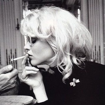 hki_xi's profile picture. If you want to live teach your conscious to die 🪿