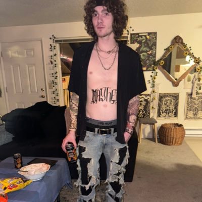 KopaApollo's profile picture. healing from a plethora of “Series of traumatic events”