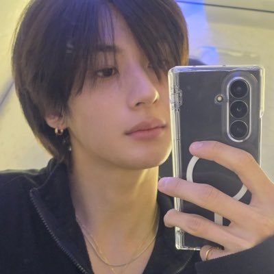 ilyxanton's profile picture. for work @weirdxanton 📂 ILY International School🎀