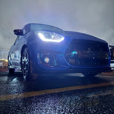 AmZc33s's profile picture. スイフトスポーツ(ZC33S)/攻めるのはどうでもいいけど走るのは好き/オフ会とか行ってみたい/そもそもはバイク乗り/車は無知/無言フォロー失礼します