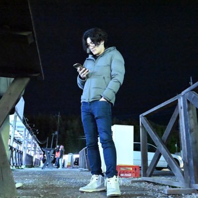 350350350is's profile picture. 生きていたいよ 生きてたくないよ