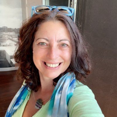 MireFerran's profile picture. "I el cor em diu que sí. El cervell diu que sí. I tot en mi és un sí que mai no acabarà. Canto la vida sí" #OvidiMontllor