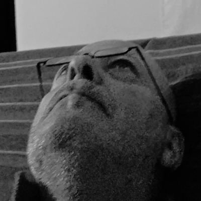 fauro62's profile picture. mas rojo que la camisa de Gila!