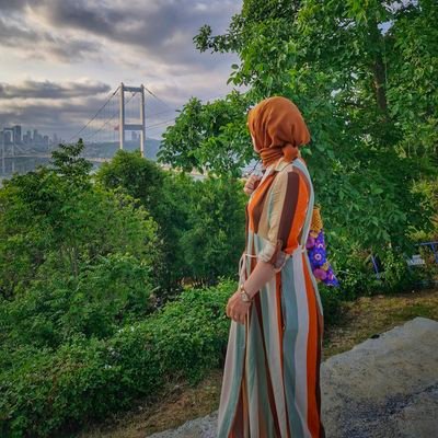 dutxuri's profile picture. Marmara Uni ELT🎓Ridiculously Introvert// Laz kızı //
Traditions, Indigenous&Eastern Cultures, Languages
In love with🇵🇰🇵🇸🇱🇧  
Wonder🇮🇪🏴󠁧󠁢󠁳󠁣󠁴󠁿🇪🇬