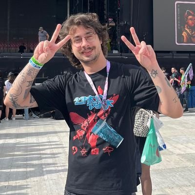 theplotinmau's profile picture. too many days that i've wasted