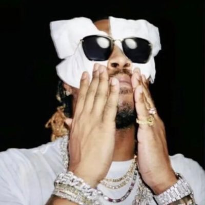 williamsd_w's profile picture. Not Real Life || Manchester United || Saint Pablo