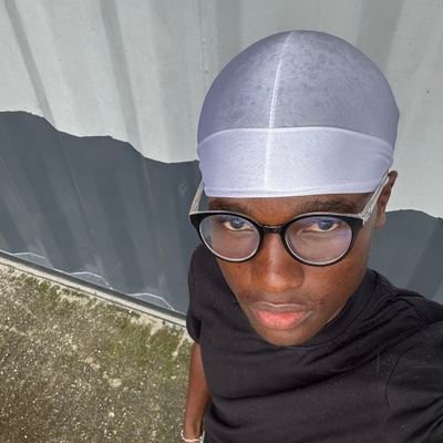 Rafeafric's profile picture. Streetwear.