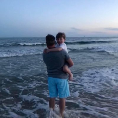 tmeheath's profile picture. 