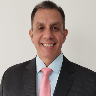 NeiroJaime's profile picture. Comunicación estratégica, prensa y gestión de crísis l Comunicación Política l Comunicación Digital l Periodista l Triatleta aficionado
Ironman 70.3 x 1