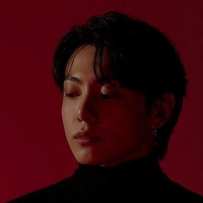 ImYourEarth7's profile picture. You erode all my corners and make me into love 💕