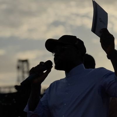 casquenoir_'s profile picture. ... وَأَطِعْنَ اللَّهَ وَرَسُولَهُ...

33V33