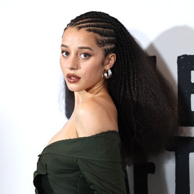 lananetdressrey's profile picture. 𝓑𝓮 𝓬𝓾𝓻𝓲𝓸𝓾𝓼 𝓷𝓸𝓽 𝓳𝓾𝓭𝓰𝓮𝓶𝓮𝓷𝓽𝓪𝓵 ❤