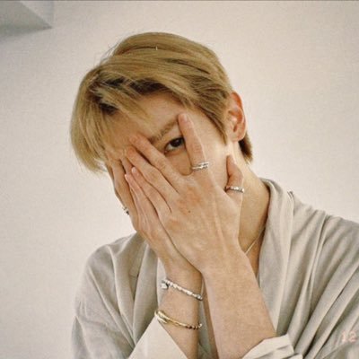 Kloyjai_nalin's profile picture. แดฮวีน่ารักที่สุดในโลก | อดีตชาติเป็นฝีพาย ปัจจุบันเป็นชิปเปอร์ | รักน้องฮวี | #워너원과_함께한_일년_고마워 | welcome to my hollywood .◜ ᴗ ◝