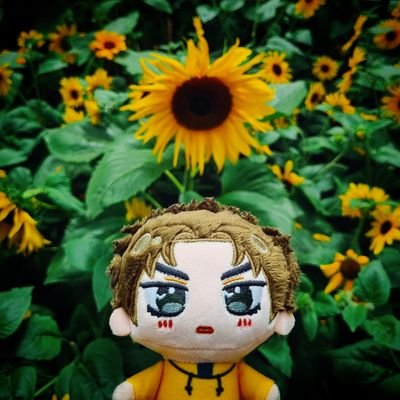 blackyellowFD's profile picture. Touching Grass with Keisuke Takahashi 🖤💛