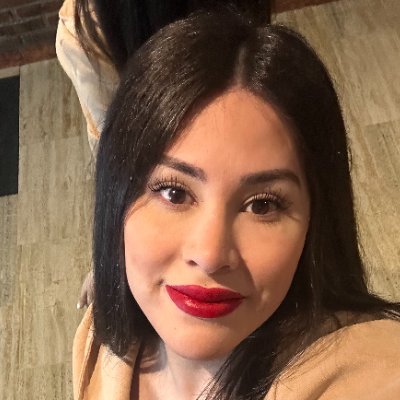 tsloveariabelle's profile picture. Glitched out of the binary, never looked back.
She/her — rebooted and radiant.
🪩 Enter my digital world ⬇️