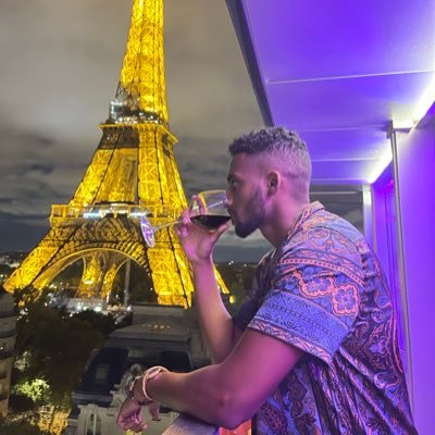 menister's profile picture. Freelance Data & ML Engineer ($20K MRR) | Building a SaaS ($0 MRR)