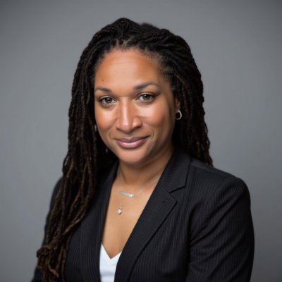 reallyranda077's profile picture. A REALTOR @VyllaHome, Mtg Broker @LoanFactoryus, & notary public, aiming to be a resource for generational wealth through homeownership and investing.