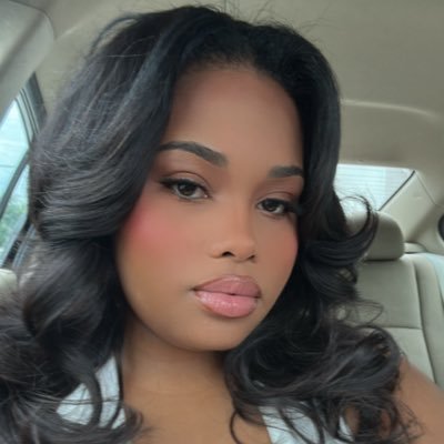 ravenarnae's profile picture. howard university alumna