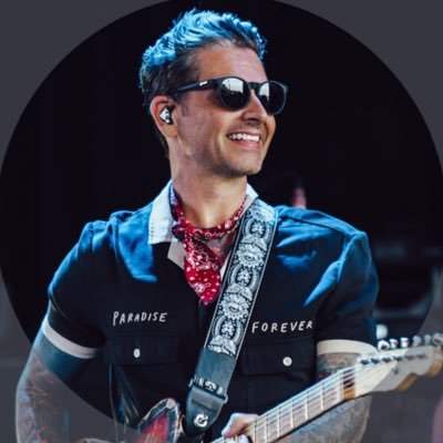 dashboardmusic's profile picture. Text us: +1 615-257-9558 // https://t.co/TvbhK2WrCx