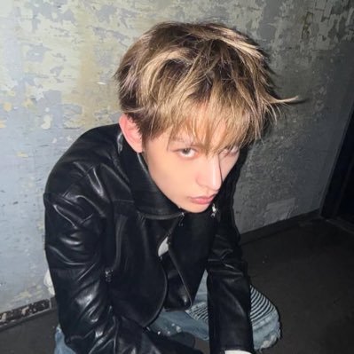 jamespicsz's profile picture. 