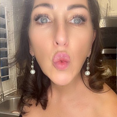 73R79's profile picture. 😈Former HS Teacher fired & I made the news when my step-son leaked our sextapes!👀HOT MILF💋I can only showoff here,🔥cum say hi⏩ https://t.co/JpMhJ4p5zC