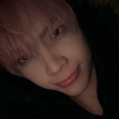 kebsdimple's profile picture. just a kevin moon enthusiast 🌙 fan artist & crocheter 🤧 🦌 & 🍓 thinker 💜 tbz 06.03.22 7.19.24 & 9.12.25 svt 10.27.24 🫶🏻 met Kevin 08.27.23