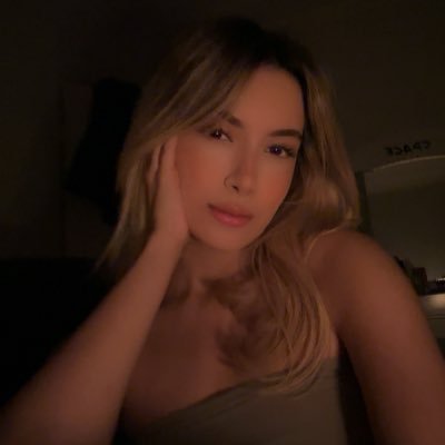 daryarst's profile picture. 🌶️