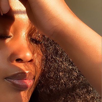 MsVeronnica's profile picture. Hold yourself in the highest regard.