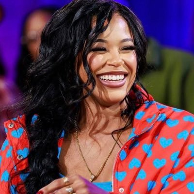 braidwhips's profile picture. she’s an alchemist. everything sent to destroy her only made her more radiant and powerful.