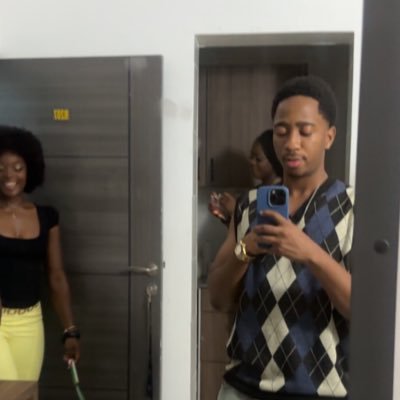 Sammmy_ak's profile picture. Face man