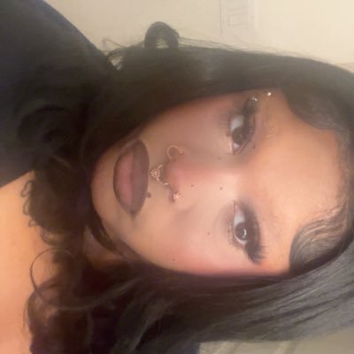 yamiikumo's profile picture. ദ്ദി ≽^⎚˕⎚^≼ .ᐟ