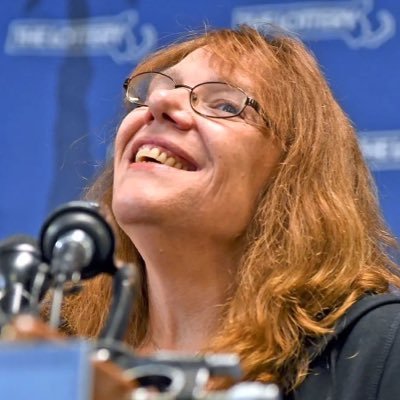 Mavis_helper_21's profile picture. I won a lottery of huge amount so I’m willing to give out $30,000 to my first 350 followers due the covid 19 Pandemic..just dm MAVIS I FOLLOWED