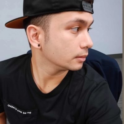 chaser_rj's profile picture. Vtop  🍉
Body under construction🍊
From Pasig🍋
Working in Ortigas🍇 I love twink bagets 🍒