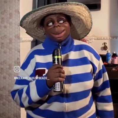 Ay_bkini's profile picture. 